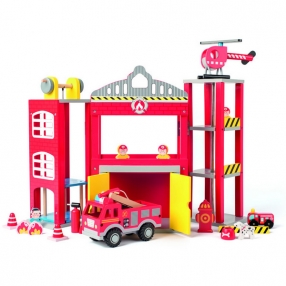 Woody - Дървенa пожарна станция с камиони и хеликоптер