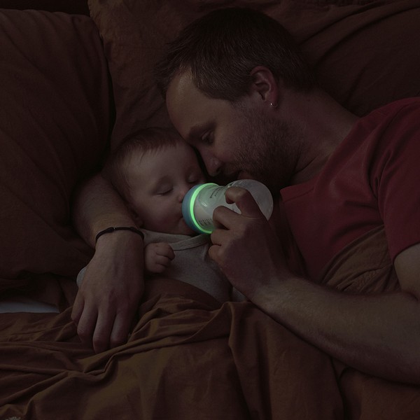 Продукт Нощен комплект за бебе Philips AVENT SCD838/17 със шише за хранене - Natural Response 260 мл с биберон без протичане със среден поток и залъгалка Ultra Soft - 0 - BG Hlapeta