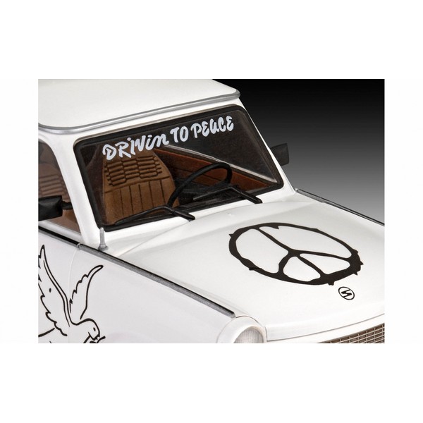 Продукт Revell Trabant 601 - Комплект автомодел за сглобяване 138 части - 0 - BG Hlapeta
