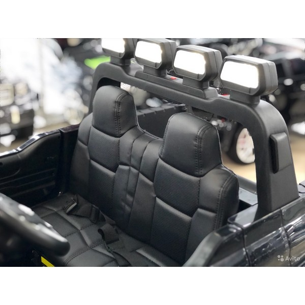 Продукт Двуместен акумулаторен джип Toyota Tundra 24V, с меки гуми, кожени седалки - 0 - BG Hlapeta