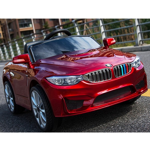 Акумулаторна кола тип BMW 12V с меки гуми и кожена седалка 
