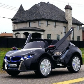 Акумулаторна кола тип BMW 12V с дисплей / MP4 тъчскрийн, меки гуми и кожена седалка 