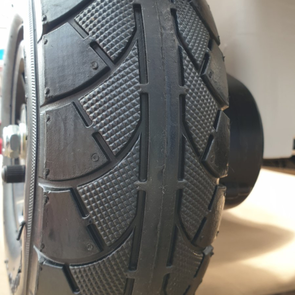 Продукт Акумулаторен мотор Cobra 8815, 12V  с помпащи гуми - 0 - BG Hlapeta
