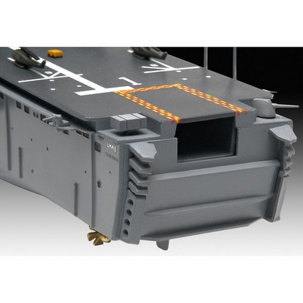 Продукт Revell Tarawa LHA-1 Щурмови Американски кораб  - Сглобяем модел - 0 - BG Hlapeta