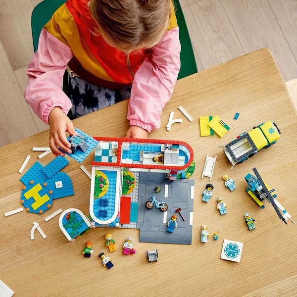 Продукт LEGO City Болница - Конструктор - 0 - BG Hlapeta