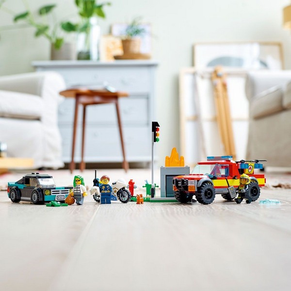 Продукт LEGO City Спасение при пожар и полицейско преследване - Конструктор - 0 - BG Hlapeta