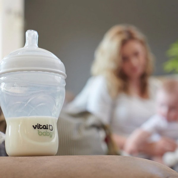Продукт Vital Baby - Шишета за хранене Anti-Colic 240 мл. 0+ - 0 - BG Hlapeta