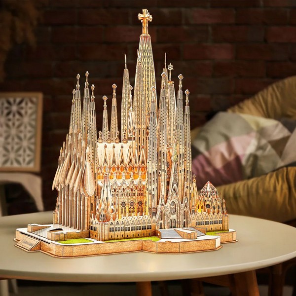 Продукт CubicFun Sagrada Familia - Пъзел 3D  696ч. - 0 - BG Hlapeta