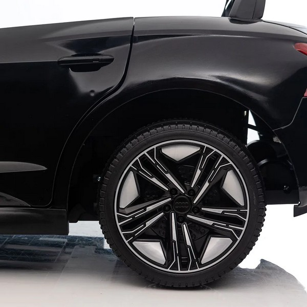 Продукт Акумулаторна кола OCIE 12V Audi RS E-TRON GT с родителски контрол - 0 - BG Hlapeta