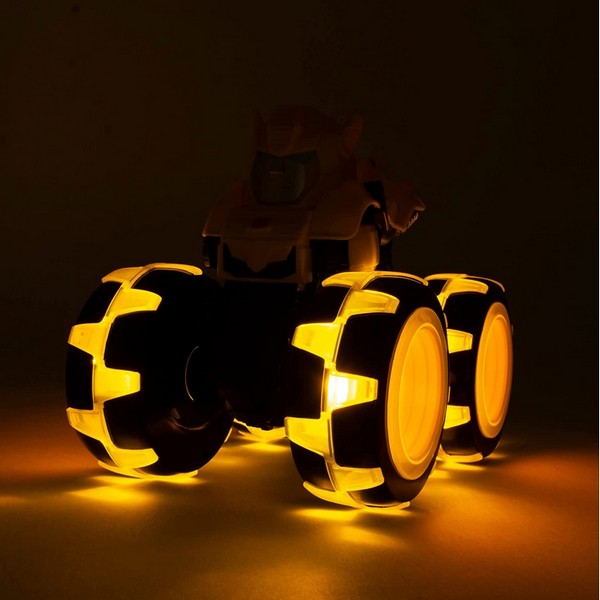 Продукт TOMY Monster Treads Transformers с Чудовищни светещи колела - Количка, 3г+ - 0 - BG Hlapeta