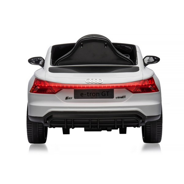 Продукт Акумулаторна кола Audi e-Tron 12V с кожена седалка и отварящи се врати - 0 - BG Hlapeta