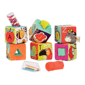 Battat - Комплект текстилни кубчета с форми