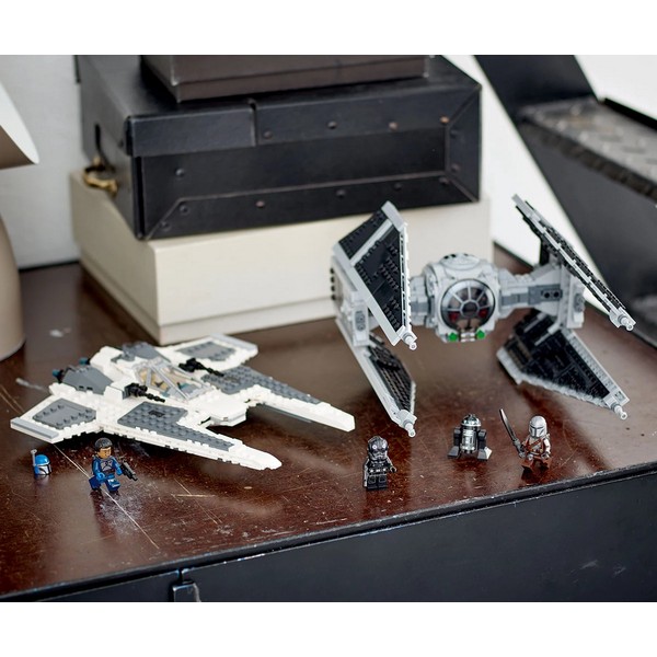 Продукт LEGO Star Wars Mandalorian Мандалорски изтребител срещу TIE Interceptor - Конструктор - 0 - BG Hlapeta
