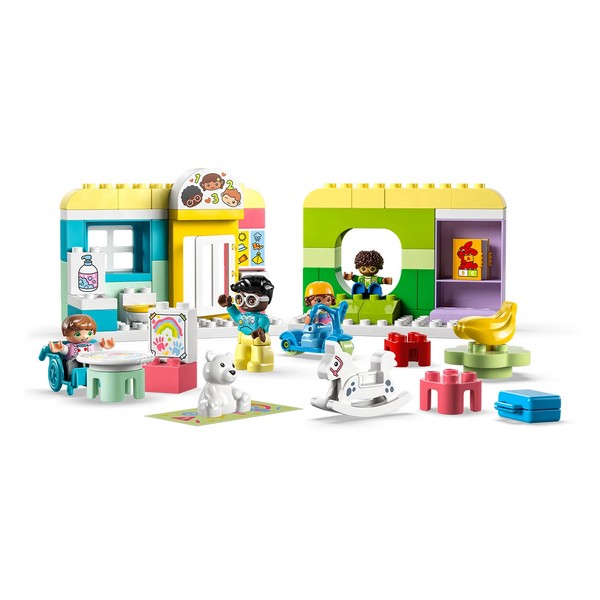 Продукт LEGO DUPLO Town - Един ден в центъра за грижи - 0 - BG Hlapeta