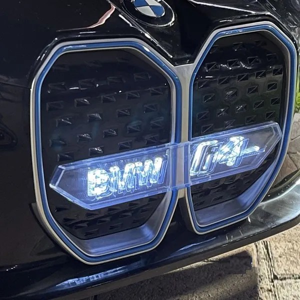 Продукт Акумулаторна кола BMW I4, 12V с меки гуми и кожена седалка - 0 - BG Hlapeta