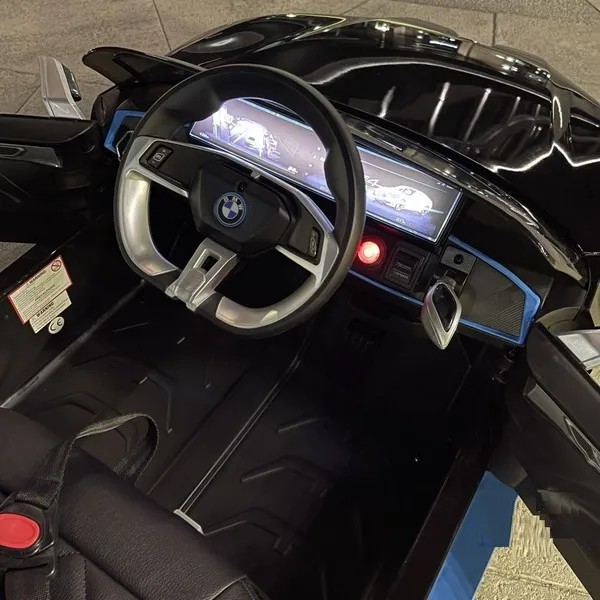 Продукт Акумулаторна кола BMW I4, 12V с меки гуми и кожена седалка - 0 - BG Hlapeta