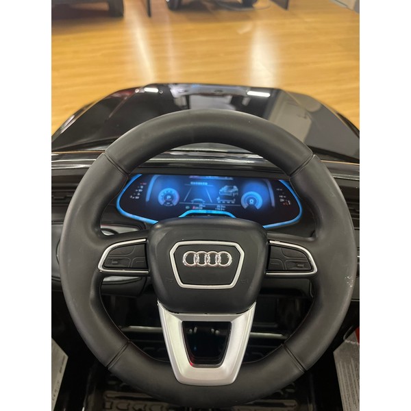 Продукт Акумулаторна кола Licensed Audi Q7 12V с меки гуми и кожена седалка - 0 - BG Hlapeta