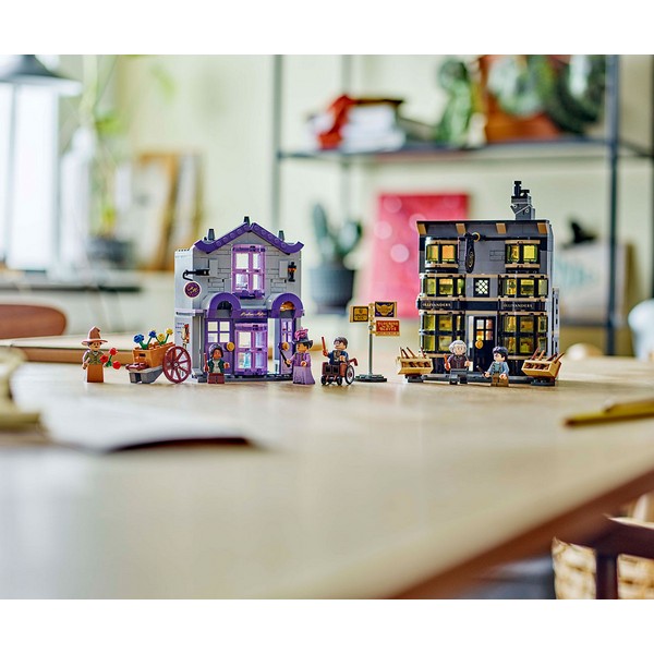 Продукт LEGO Harry Potter - Оливандър и дрехи от мадам Молкин, 744 елемента - 0 - BG Hlapeta