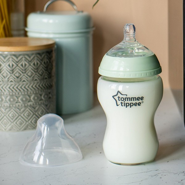 Продукт Tommee Tippee - Стъклено шише за хранене EASI VENT 250 мл 0м+ (1бр./оп) - 0 - BG Hlapeta