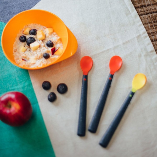 Продукт Tommee Tippee - Термосензорни лъжици с антибактериално покритие BACSHIELD, 4м+, 4 бр./оп. - 0 - BG Hlapeta