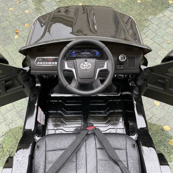 Продукт Акумулаторен джип TOYOTA LAND CRUISER ,12V батерия, C MP3, с меки гуми с кожена седалка - 0 - BG Hlapeta