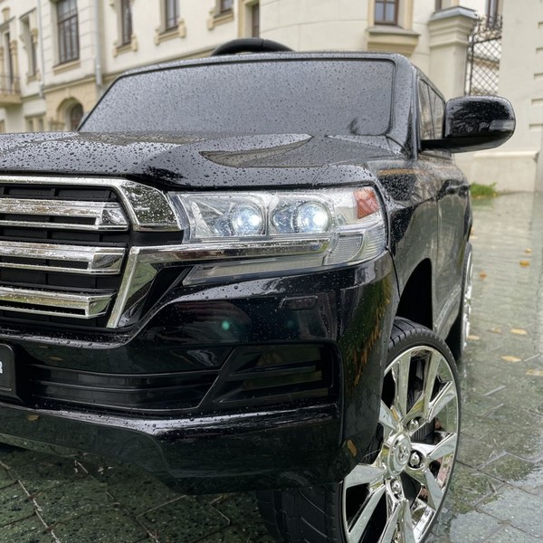 Продукт Акумулаторен джип TOYOTA LAND CRUISER ,12V батерия, C MP3, с меки гуми с кожена седалка - 0 - BG Hlapeta