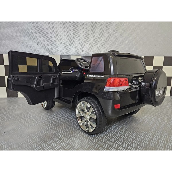 Продукт Акумулаторен джип Toyota Land Cruiser Police 12V, с меки гуми и кожена седалка - 0 - BG Hlapeta