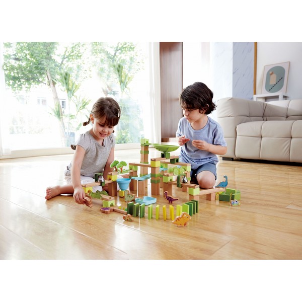 Продукт Hape Дино приключение - Комплект дървена игра, Домино, 131 части - 0 - BG Hlapeta