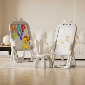 Feelkids Зайче - Детска дъска 2 в 1 с конструктор 60 части и стол