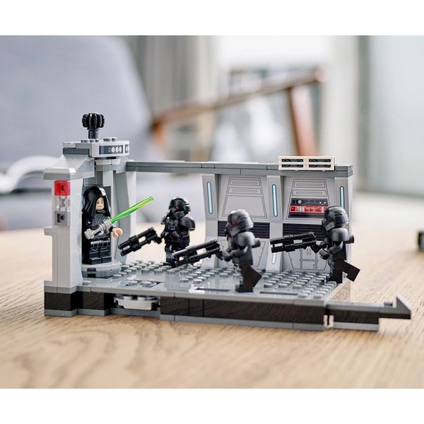 Продукт LEGO Star Wars Нападение на Dark Trooper - Конструктор, 166 части - 0 - BG Hlapeta