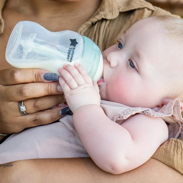 Продукт Tommee Tippee - Шише за хранене Advanced Anti-Colic 0м+ 260 мл. Синьо - 0 - BG Hlapeta