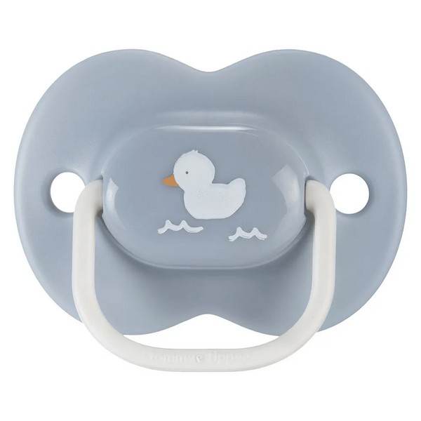 Продукт Tommee Tippee ANY TIME - Комплект от 2 бр. ортодонтични залъгалки със симетричен силиконов биберон, 18-36м, в кутия за стерилизиране - 0 - BG Hlapeta