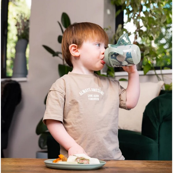 Продукт Vital Baby EarthSmart  - Неразливаща чаша с мек накрайник 350 мл. светеща в тъмното - 0 - BG Hlapeta