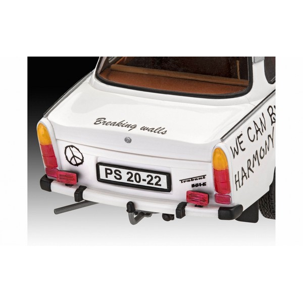 Продукт Revell Trabant 601 - Комплект автомодел за сглобяване 138 части - 0 - BG Hlapeta