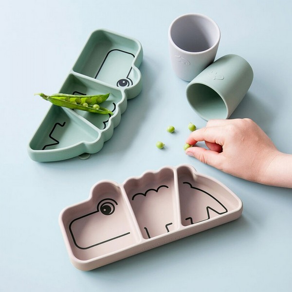 Продукт Done by Deer Stick and Stay Croco - Силиконова чиния с разделения и вакуум - 0 - BG Hlapeta