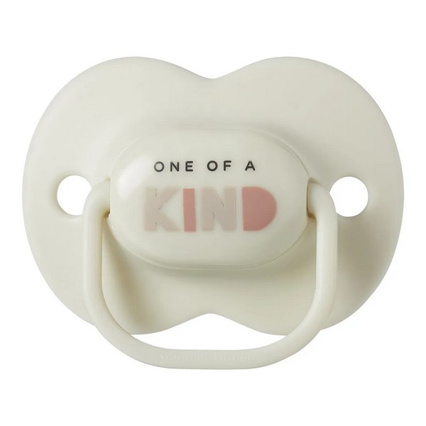 Продукт Tommee Tippee ANY TIME - Комплект от 2 бр. ортодонтични залъгалки със симетричен силиконов биберон, 6-18м, в кутия за стерилизиране - 0 - BG Hlapeta