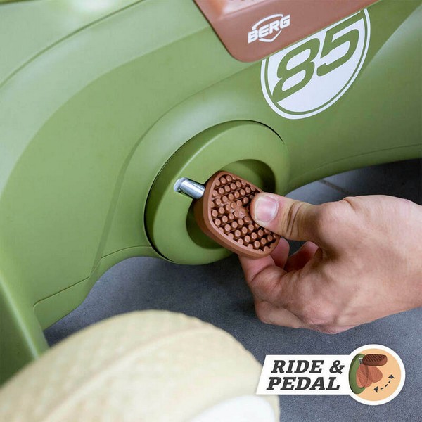 Продукт BERG GO 2 Retro - Играчка с педали - 0 - BG Hlapeta