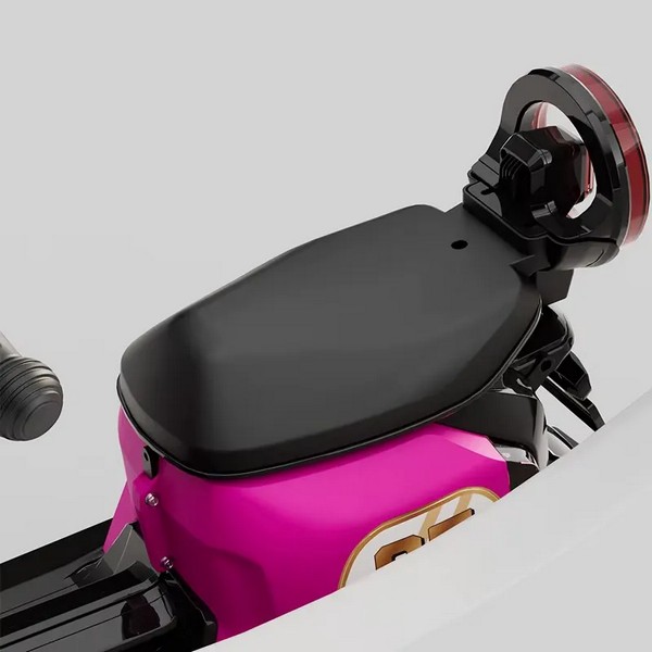 Продукт Aкумулаторен мотор Rider 95 - Елегантен електрически скутер за малки приключенци - 0 - BG Hlapeta