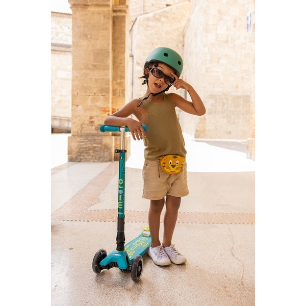 Продукт Micro Maxi Deluxe Foldable LED - Тротинетка - 0 - BG Hlapeta