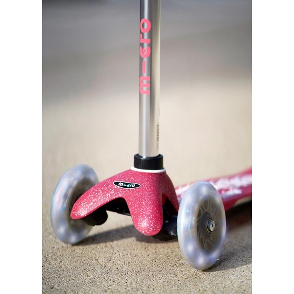 Продукт Micro Mini Deluxe Glitter LED - Тротинетка - 0 - BG Hlapeta