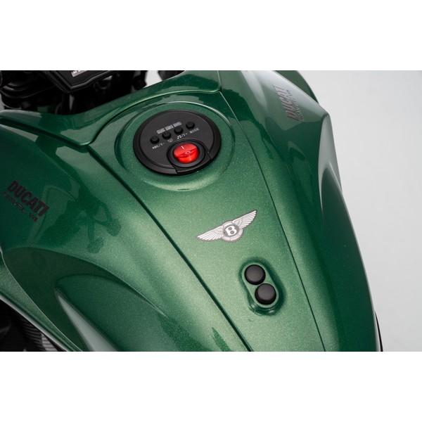 Продукт Licensed Ducati Diavel and Bentley - Акумулаторен мотор  - 0 - BG Hlapeta