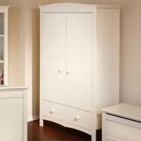 Satler LIP Sonja - Гардероб