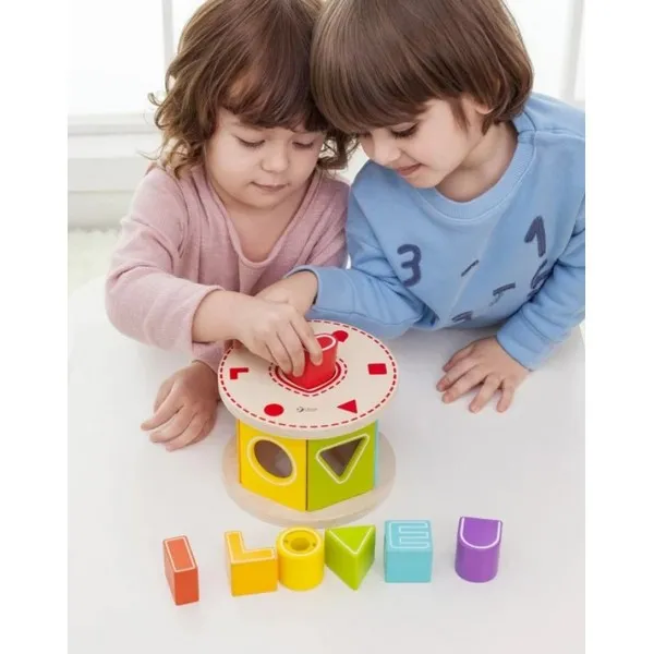 Classic world LOVE - Детски образователен сортер с буквички