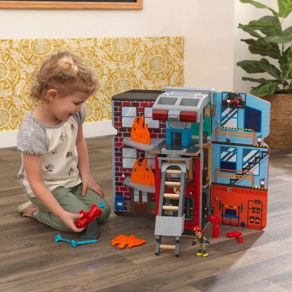 Продукт KidKraft - Комплект за игра с трансформиращ се пожарен камион 2-в-1 - 0 - BG Hlapeta
