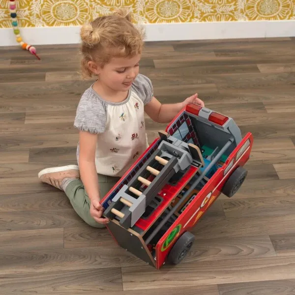 Продукт KidKraft - Комплект за игра с трансформиращ се пожарен камион 2-в-1 - 0 - BG Hlapeta