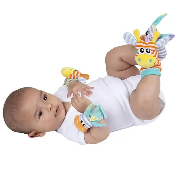 Продукт Playgro Джунгла със забавни образи на жираф и зебра - Комплект Гривни-дрънкалки и чорапки, 0м+ - 0 - BG Hlapeta