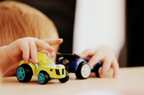 Какви играчки да закупим според възрастта на детето ни?